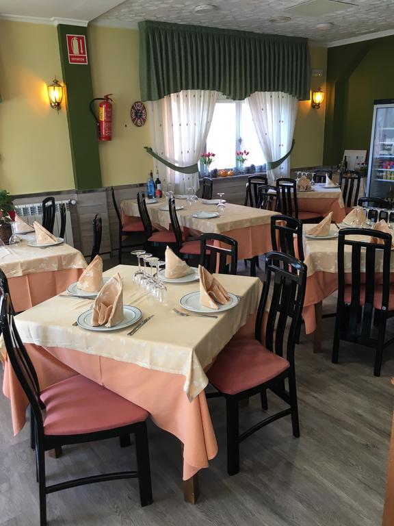 Hotel Garcas Lavacolla Kültér fotó